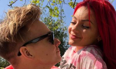 Dianne Buswell and Joe Sugg pull out all the stops for fancy dress photo - hellomagazine.com