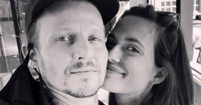 Torrey DeVitto Goes Instagram Official With ‘Blue Bloods’ Star Will Estes in Cozy Pic - www.usmagazine.com