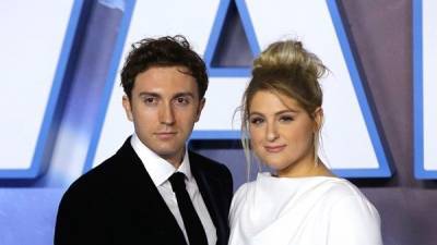 Meghan Trainor reveals she is expecting her first child with Daryl Sabara - www.breakingnews.ie