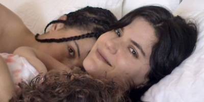 Soko Features Her Own Queer Family in 'Let Me Adore You' Video - Watch Now! - www.justjared.com - France