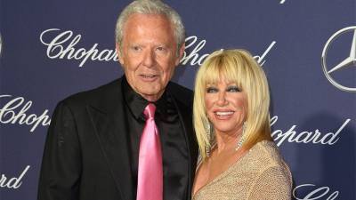 Suzanne Somers reveals she’s recovering from neck surgery - www.foxnews.com