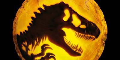 Colin Trevorrow - Bryce Howard - 'Jurassic World: Dominion' Stops Production After Positive Coronavirus Tests - justjared.com - county Howard - county Dallas