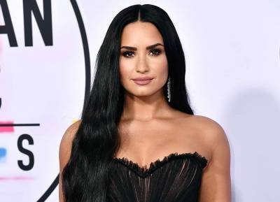 Demi Lovato returns her engagement ring to ex-fiancé Max Ehrich - evoke.ie