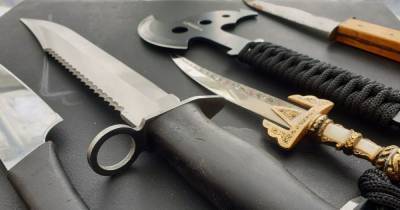 The dangerous haul of weapons now off the streets of Stockport after being left at a police station - www.manchestereveningnews.co.uk - Manchester