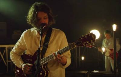 Watch Biffy Clyro’s magical live performance of ‘Space’ - www.nme.com