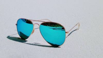 Amazon Fall Sale: Up to 35% Off Ray-Ban Sunglasses - www.etonline.com