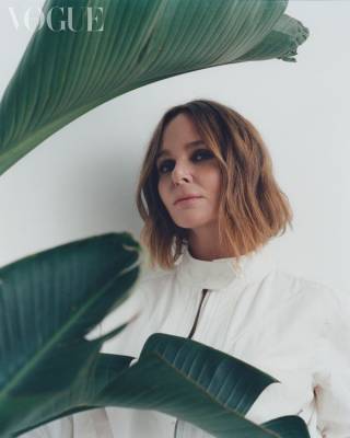 Stella McCartney is glad she decided to avoid a career in music like her father - www.breakingnews.ie - Britain