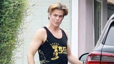 Chris Pine Shows Off His Biceps In Tank Top: Plus 21 More Celebs Showing Off Their Muscles - hollywoodlife.com - Los Angeles