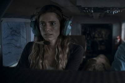 Allison Williams Is Stuck In The Skies In New High-Altitude Thriller ‘Horizon Line’ - etcanada.com - county Williams - Greenland