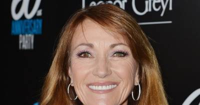 Jane Seymour says she once 'died' and was resuscitated on film set - www.wonderwall.com