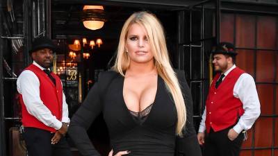 Jessica Simpson shows off abs after 100-lb. weight loss - www.foxnews.com