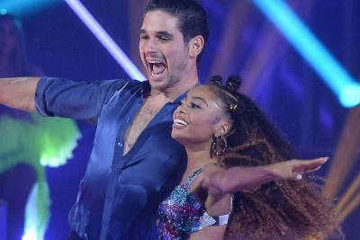 Dancing with the Stars: Icon Night Sends Home…an Icon - www.tvguide.com