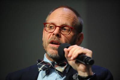 Alton Brown Says He Votes Republican (But Hates Trump) and Folks Are Still Upset - thewrap.com - county Brown