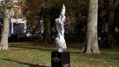 Sculpture celebrating Mary Wollstonecraft draws criticism - abcnews.go.com