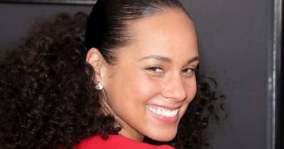 Alicia Keys Explains Why She Stopped Wearing Makeup: ‘I Became Addicted to It’ - www.usmagazine.com