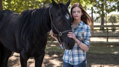 ‘Black Beauty’ Trailer: Kate Winslet Voices A Horse That Bonds With A Girl In Disney’s Drama - theplaylist.net