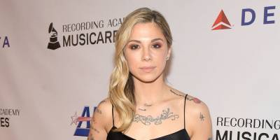 Christina Perri Hospitalized With Pregnancy Complications After Previous Miscarriage - www.justjared.com