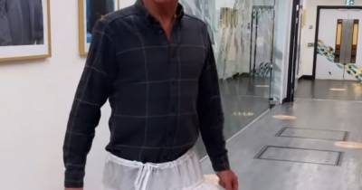 Phillip Schofield debuts new 'social distancing' skirt to 'keep people at a distance' amid Covid-19 - www.ok.co.uk