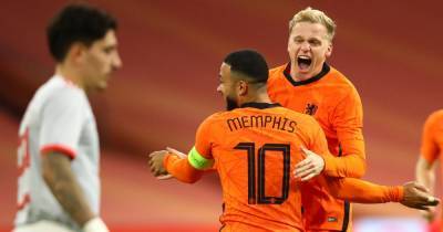 Manchester United fans make predictable demand after Donny van de Beek scores for the Netherlands - www.manchestereveningnews.co.uk - Manchester - Netherlands