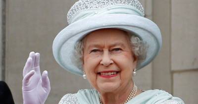 Scots to get four-day Bank Holiday weekend to celebrate Queen's Platinum Jubilee in 2022 - www.dailyrecord.co.uk - Britain - Scotland