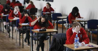 Headteachers urge parents to lobby government over next year's GCSEs - www.manchestereveningnews.co.uk - Manchester