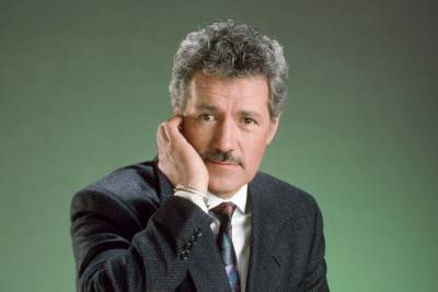 Alex Trebek Curses Like A Sailor In Hilarious Bloopers From ‘Jeopardy!’ Ad Shoot - etcanada.com