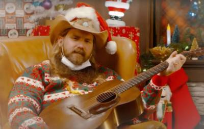 Chris Stapleton Wants Everyone To ‘Disinfect The Halls’ With New COVID Christmas Album On ‘Kimmel’ - etcanada.com - Tennessee