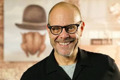‘Good Eats’ Host Alton Brown Apologizes for Tweet With ‘Flippant Reference’ to Holocaust - thewrap.com - county Brown