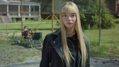 Watch Anya Taylor-Joy Bait Henry Zaga in 'The New Mutants' Deleted Scene (Exclusive) - www.etonline.com