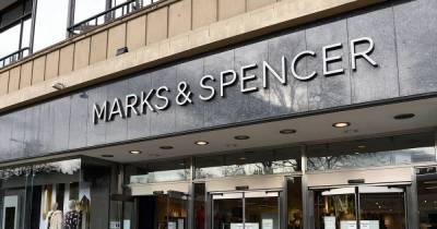 Scots Marks & Spencer shoppers terrified with shouts of "I have the coronavirus" by thug who threated to stab staff - www.dailyrecord.co.uk - Scotland