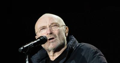 Phil Collins denies ex's claim that he has bad hygiene - www.wonderwall.com