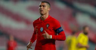 Manchester United make formal offer to Cristiano Ronaldo agent and more transfer rumours - www.manchestereveningnews.co.uk - Manchester - Portugal
