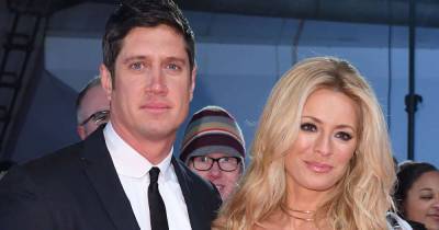 Tess Daly shares photo of gorgeous bed she shares with Vernon Kay - www.msn.com
