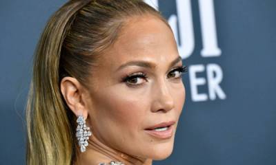 Jennifer Lopez reveals unbelievably toned physique in high-cut silver leotard - hellomagazine.com