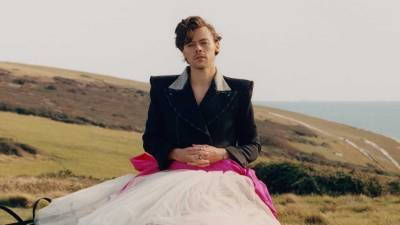 Harry Styles Makes History as 'Vogue's' First-Ever Solo Male Cover Star, Talks Removing Fashion Barriers - www.etonline.com