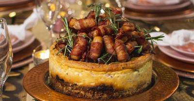 Cakemaker creates 'festive' pigs in blankets cheesecake and divides the internet - www.dailyrecord.co.uk - Scotland