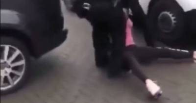 Shocking footage shows Scots cops drag 'pregnant' woman out car and along ground - www.dailyrecord.co.uk - Scotland