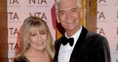 Phillip Schofield says he and wife Steph are ‘picking their way through’ after coming out as gay - www.ok.co.uk