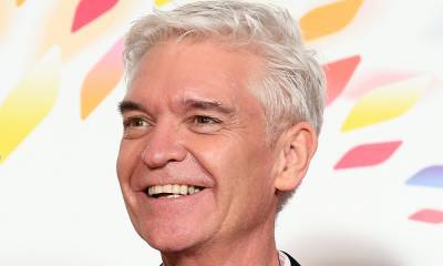 Phillip Schofield comments on state of marriage since coming out as gay - hellomagazine.com