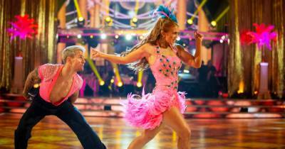 Strictly Come Dancing bosses ‘ban stars from partying’ after Maisie Smith and HRVY are ‘spotted breaking social distancing rules’ - www.ok.co.uk