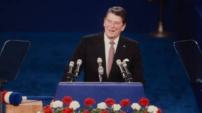 Donald Trump - Ronald Reagan - Matt Tyrnauer - 'The Reagans' director compares Trump to Reagan, says they both 'manipulate' the public - foxnews.com - county Reagan