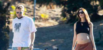 Emily Ratajkowski Bares Her Baby Bump While Hiking With Hubby Sebastian Bear-McClard - www.justjared.com - Los Angeles