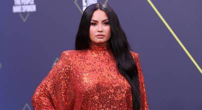 Demi Lovato Is Red Hot in Sparkling Outfit at People's Choice Awards 2020 - www.justjared.com - Santa Monica
