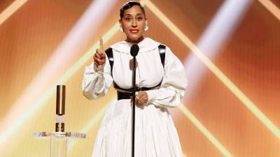 Tracee Ellis Ross Honors Mom Diana Ross While Receiving Fashion Icon Award at 2020 E! People's Choice Awards - www.etonline.com - California