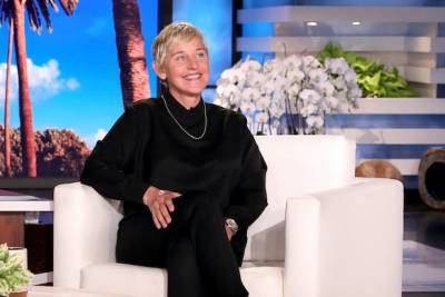 Watch Ellen Accept People’s Choice Award on Behalf of Her ‘Amazing Staff’ (Video) - thewrap.com