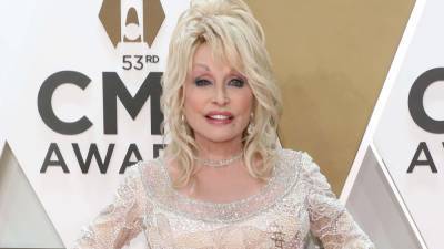 Dolly Parton fans jokingly thank her for curing the coronavirus after her donation led to Moderna’s vaccine - www.foxnews.com - Tennessee