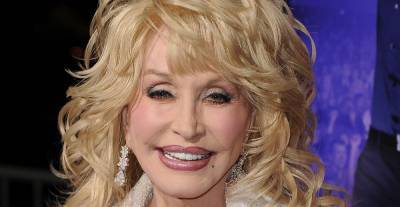 Dolly Parton Donated $1 Million for Moderna's COVID-19 Vaccine Research - www.justjared.com - Tennessee