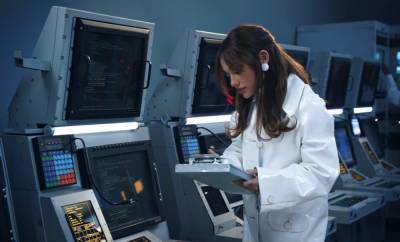 Ariana Grande Hits The Laboratory In New Music Video For ’34+35′ - etcanada.com