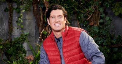 Vernon Kay spotted wearing 'romantic surprise gift' wife Tess Daly had made for him on I'm A Celeb - www.ok.co.uk
