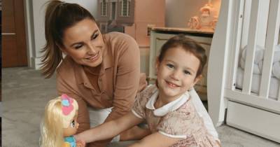 Sam Faiers explains why she’s chosen to delay sending daughter Rosie to nursery - www.ok.co.uk